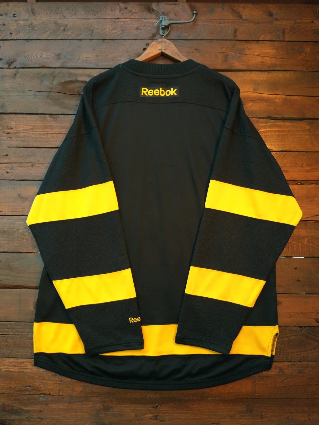 2016 Boston Bruins Winter Classic NHL Reebok Premier Ice Hockey Jersey